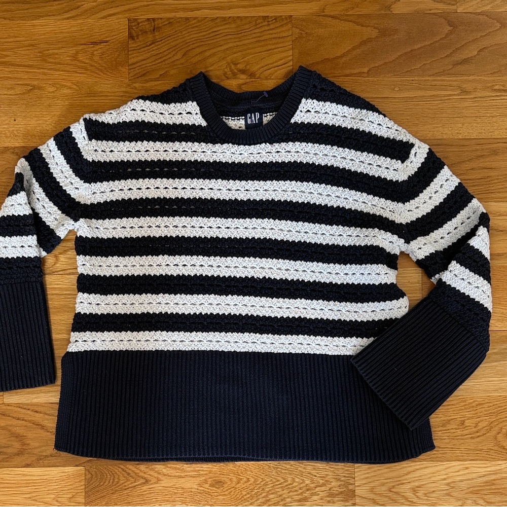 GAP Dark Blue and Cream Striped Sweater